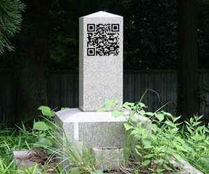 QR Code Lead Future Generations to Content and Historical Information